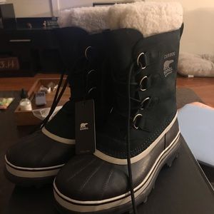 Sorel Caribou Black stone boots brand new!